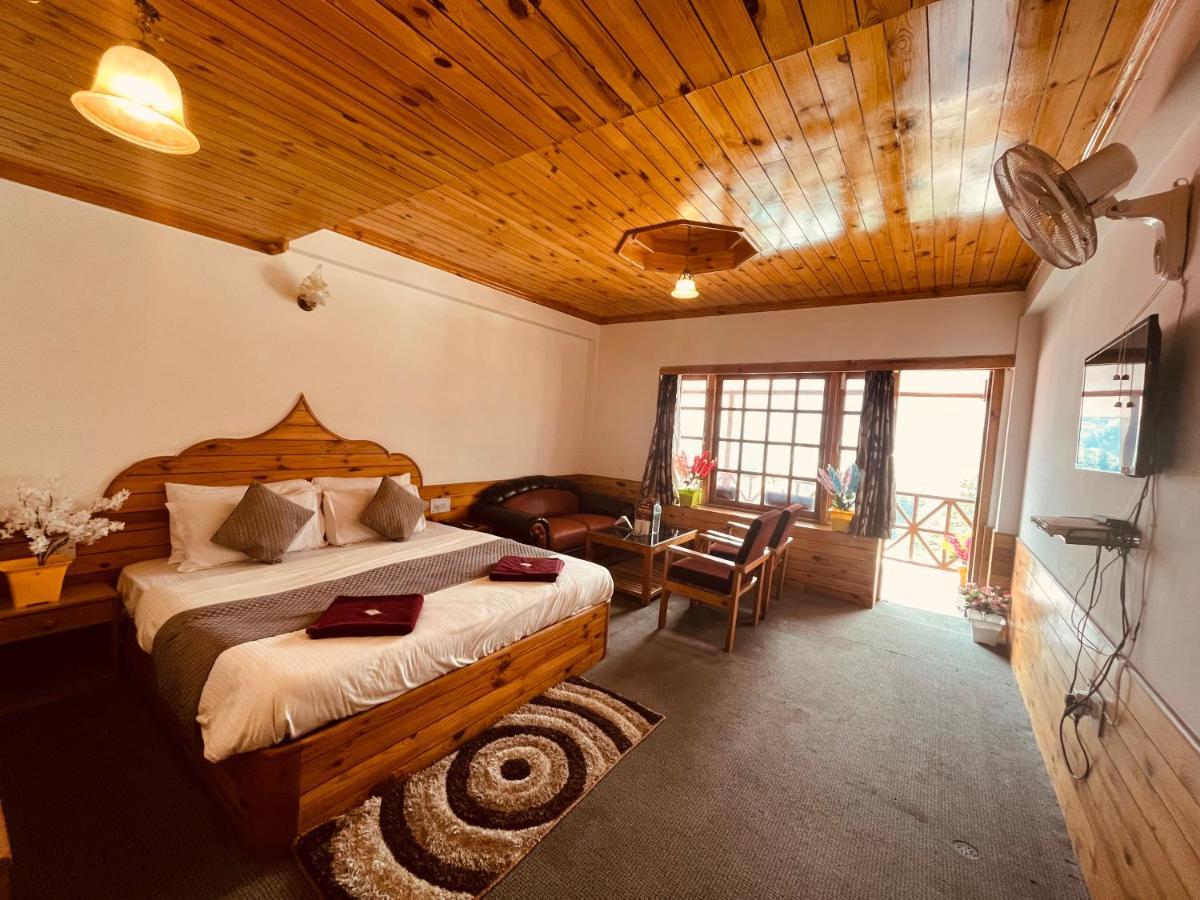 Hollywood - Rated & Awarded In Apartment Manali (Himachal Pradesh)