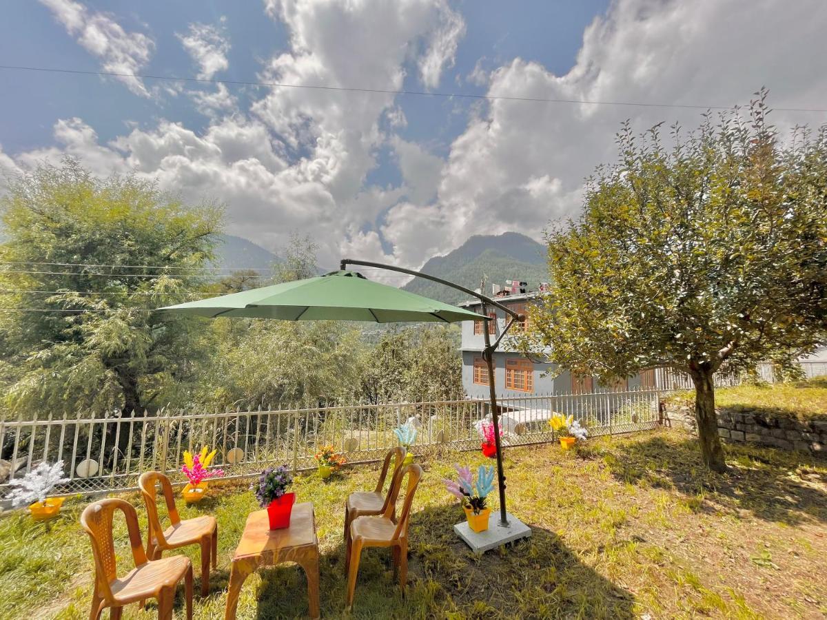 Apartment Hollywood - Rated & Awarded In Manali (Himachal Pradesh)