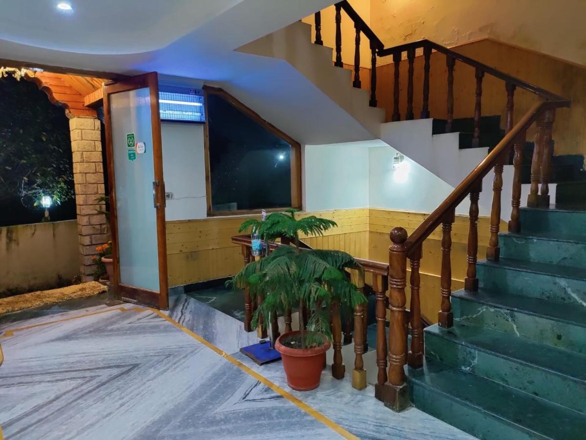 Mountain Face By Snow Hotel 3*
