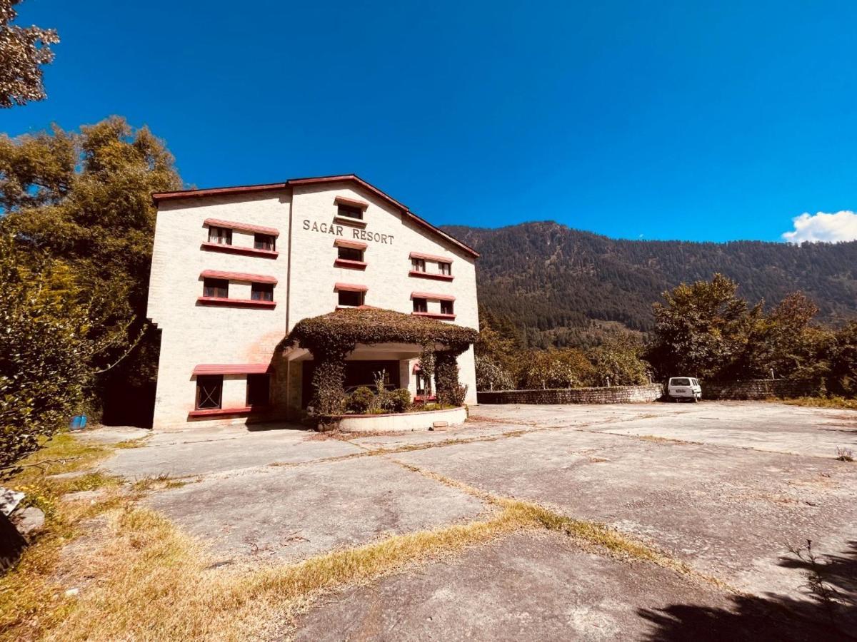 Sagar !! A Luxury ! Mountain View ! Old Apartment