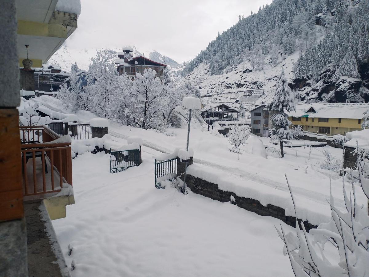 Rohtang Guest house *