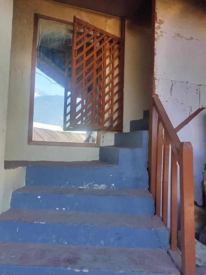 Homestay Roop Mountain Manali (Himachal Pradesh)