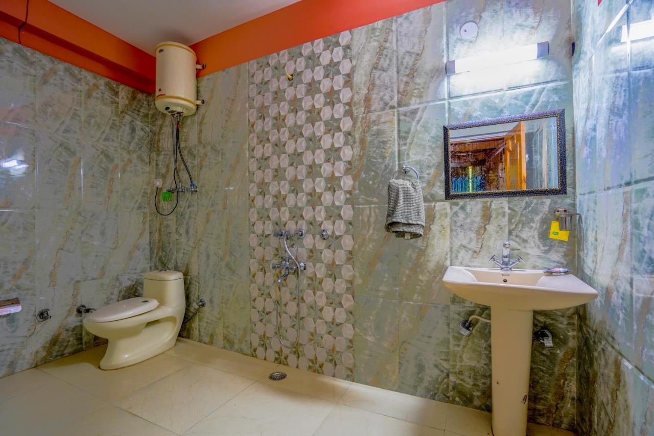 Woods Villa- A Luxury Mountains View Cottages Manali (Himachal Pradesh)