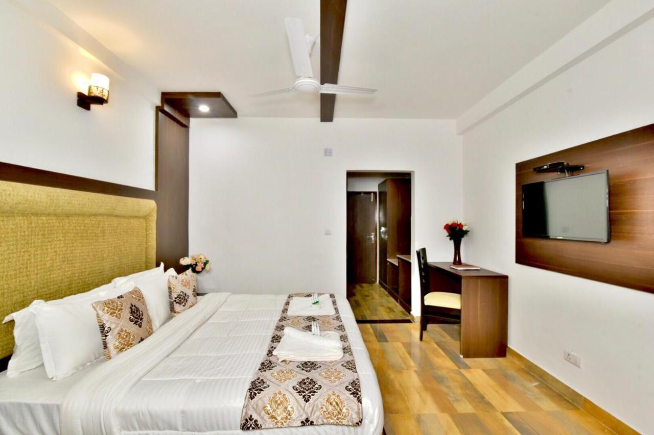 Hotel Kapoor By Dls 3*