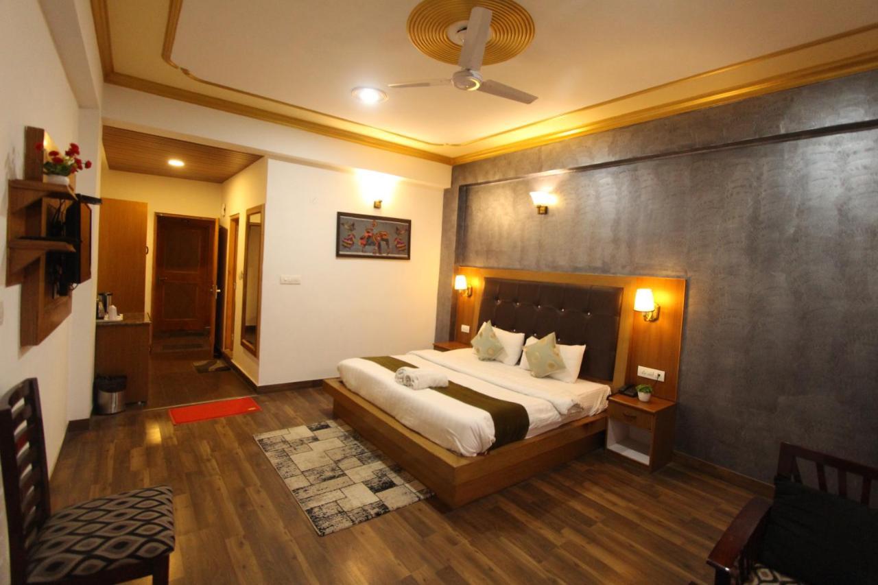 Hotel Nsb 3*