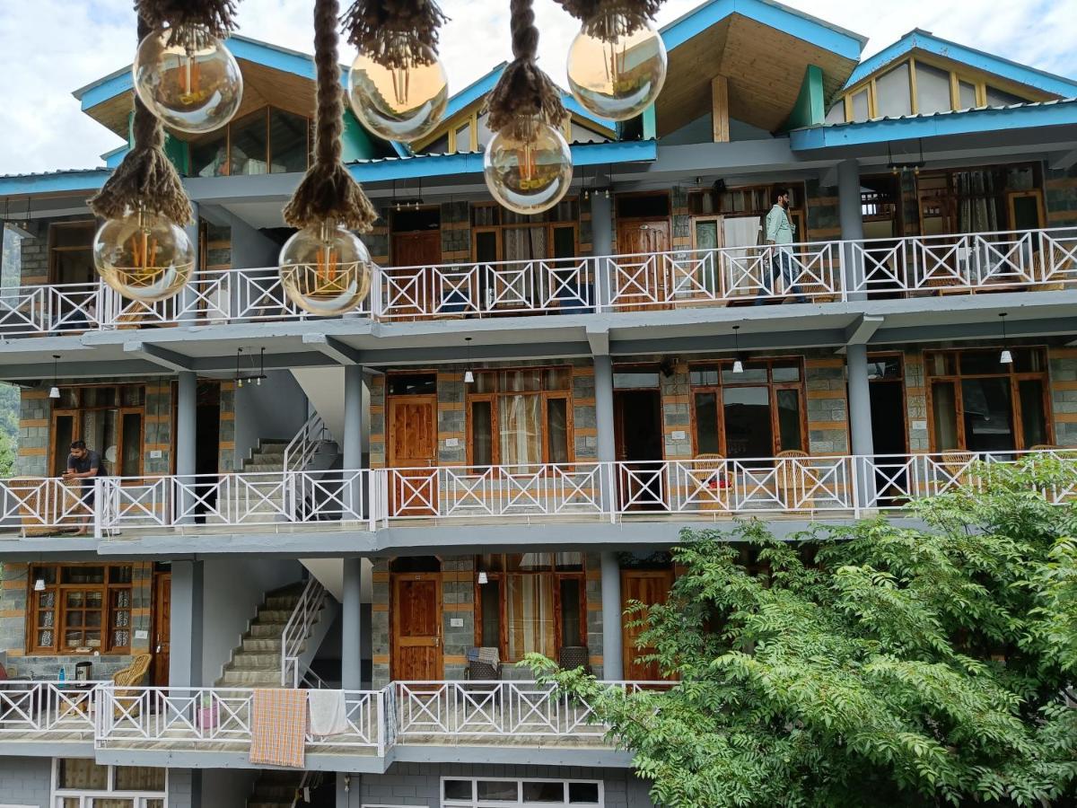 Marley's Apple Manali (Himachal Pradesh)