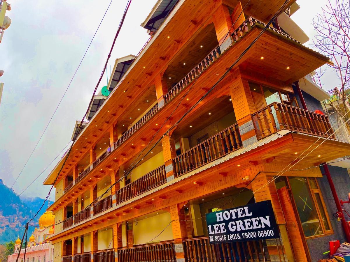 Le Resort, Mall Road Hotel