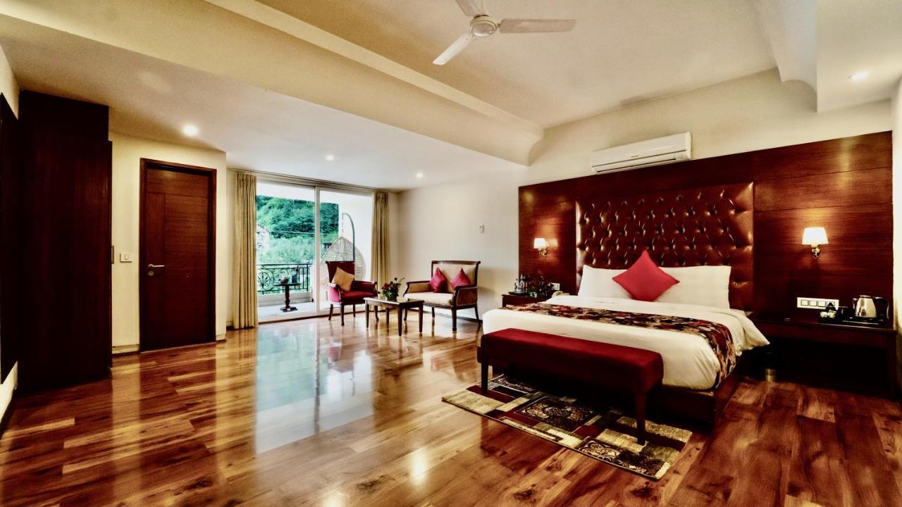 The Allure Grand - A Riverside And 4*