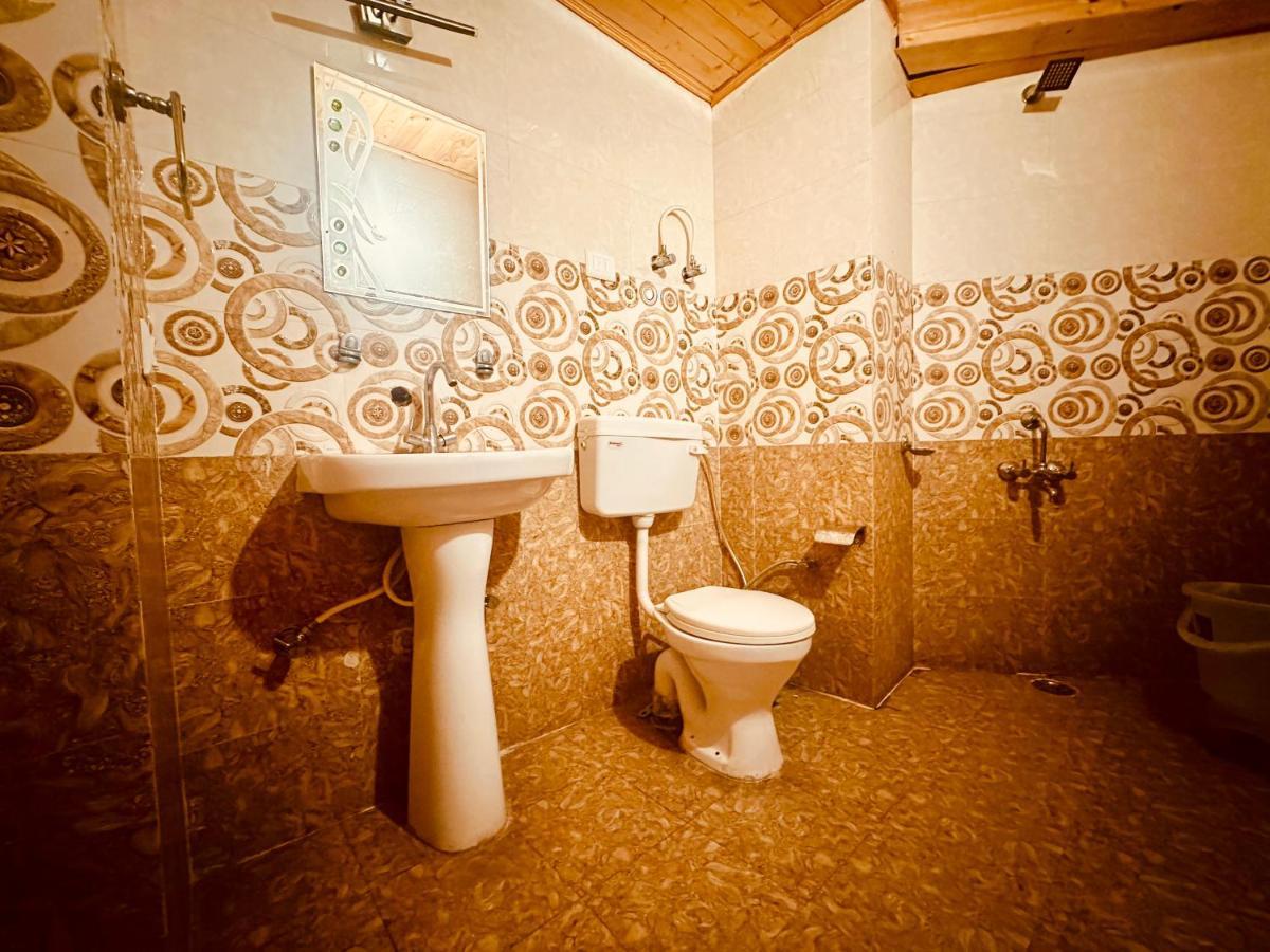 The Kanchanikoot Classic Hotel Manali (Himachal Pradesh)