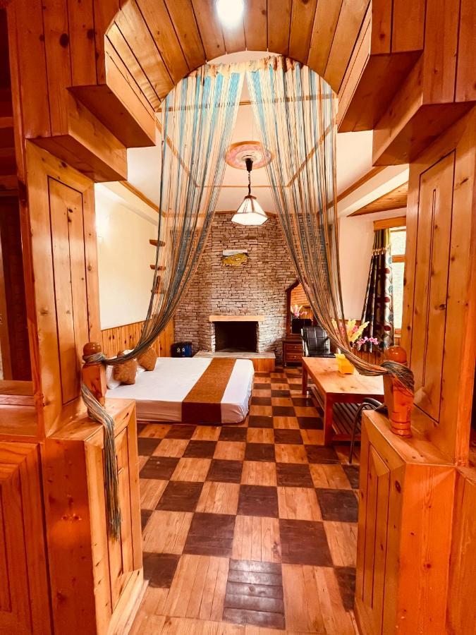 Woods Villa- A Luxury Mountains View Cottages Apartment *