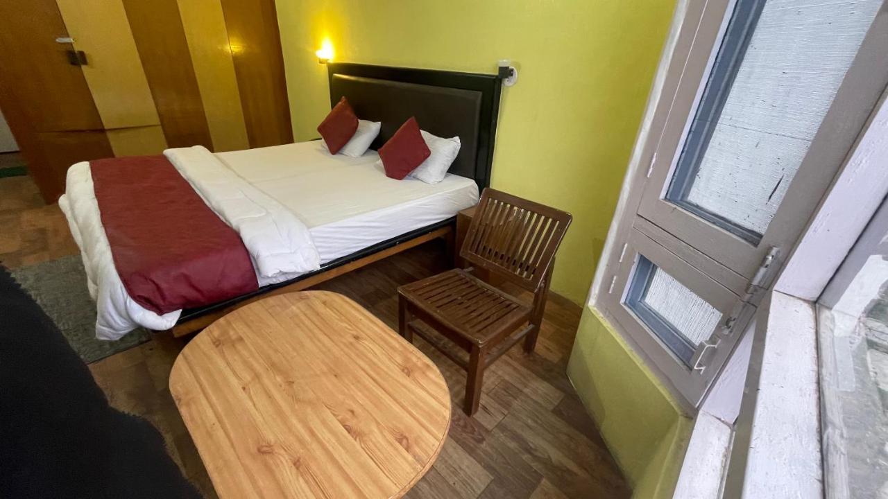 Hadimba Mountain View - Near Mall Road M 88948-44503 Apartment Manali (Himachal Pradesh)