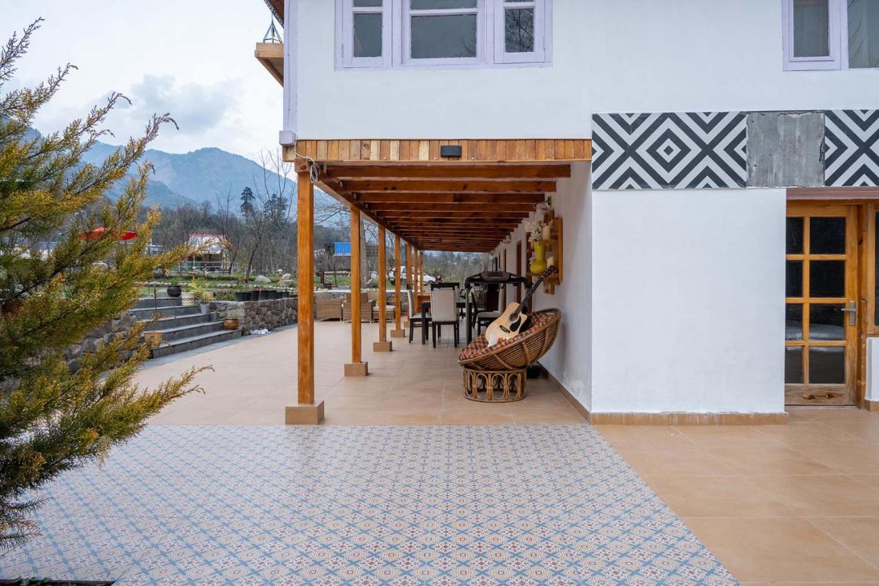 Stayvista At Woodville - Raison - Pet Friendly - Movie Projector - Alfresco Dining *