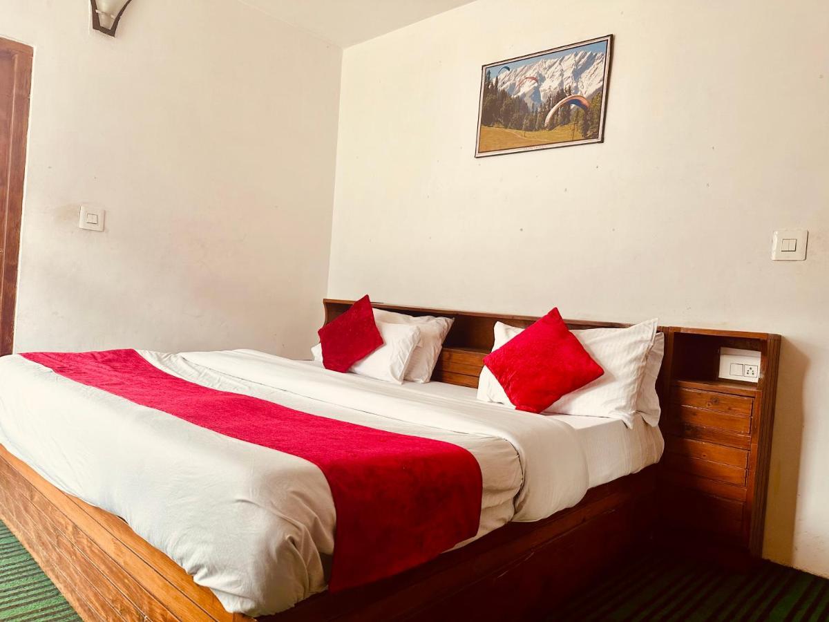 Alpine & Restaurant , Guest house Manali (Himachal Pradesh)