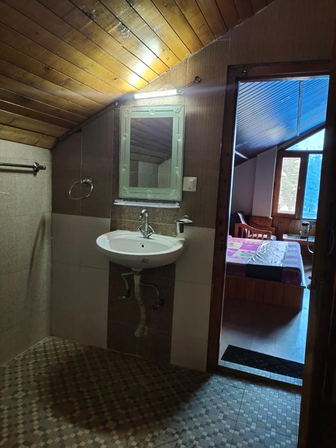 Royal View Manali (Himachal Pradesh)