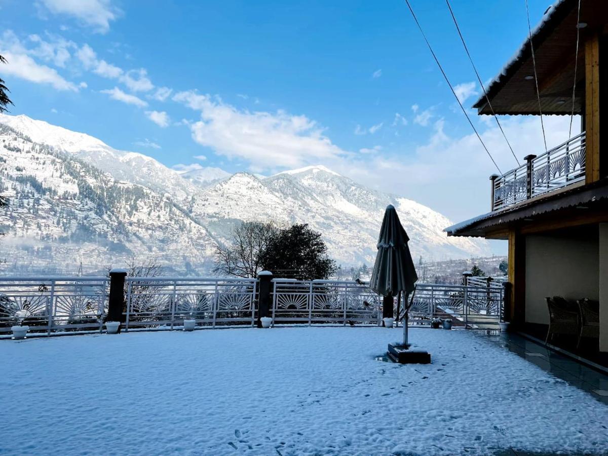 Anand Vardhan Hotel Manali (Himachal Pradesh)