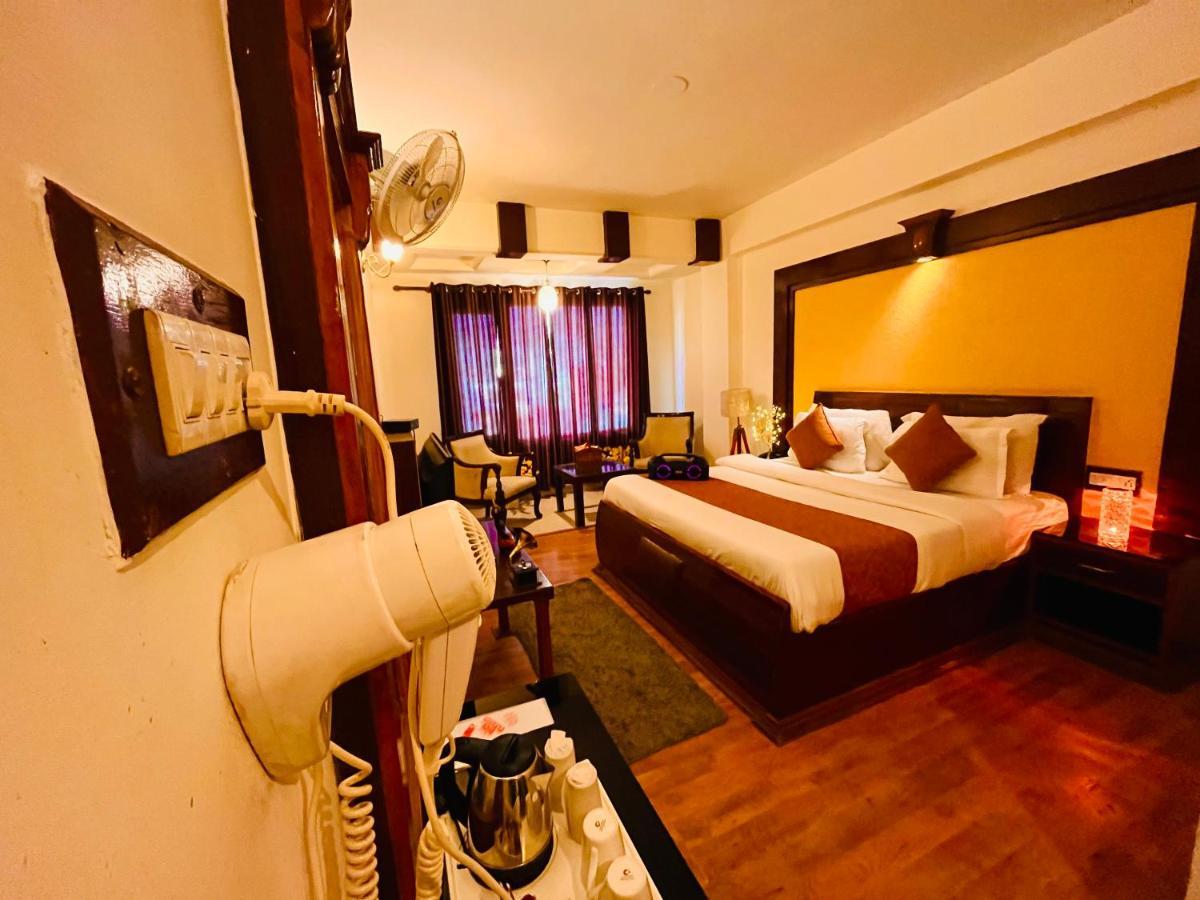 Dafodil Resort, Near Volvo Bus Stand