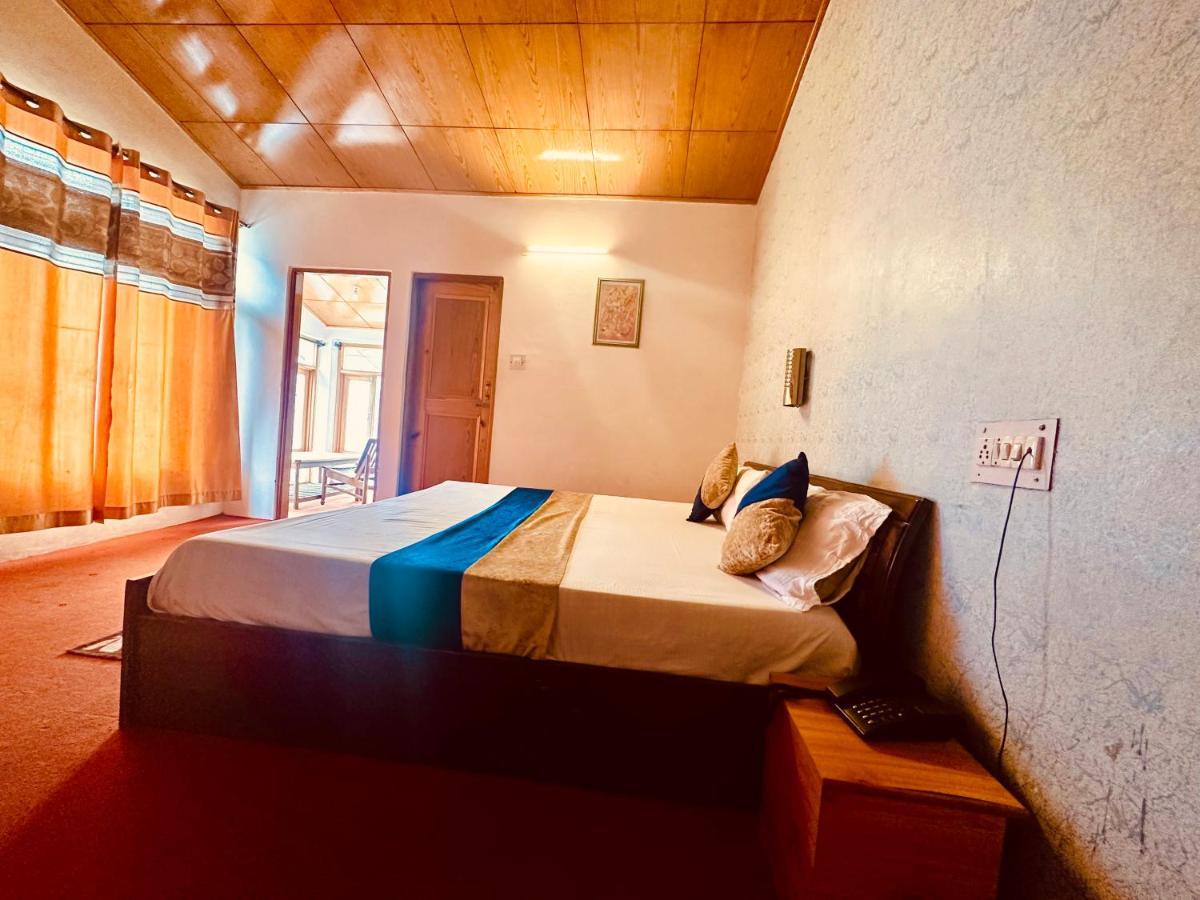 Guest house Alpine & Restaurant ,