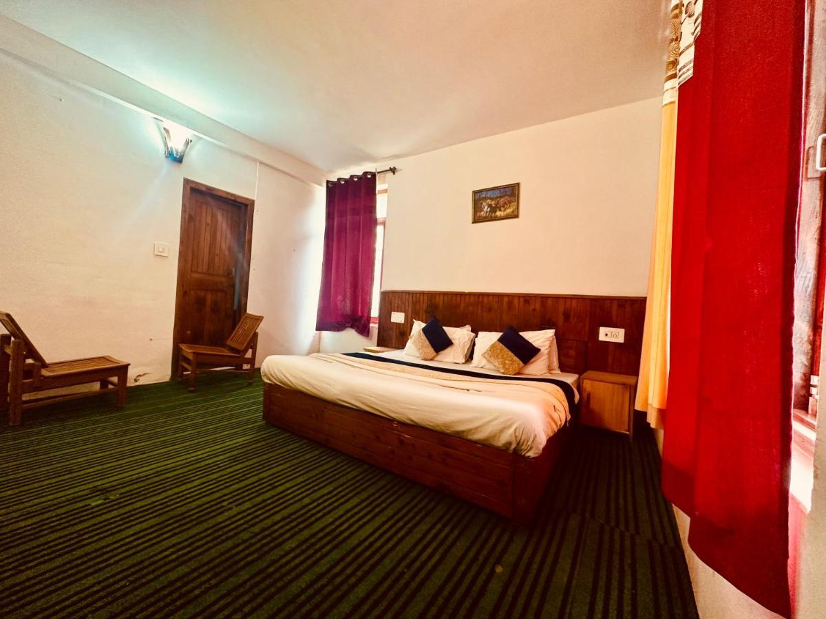 Guest house Alpine & Restaurant ,