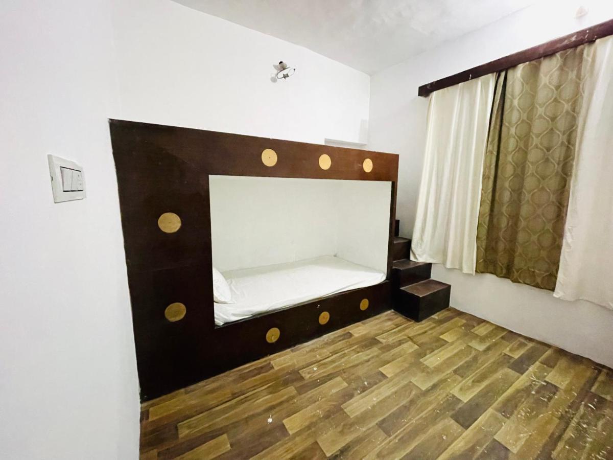 Hotel Devi Dayar