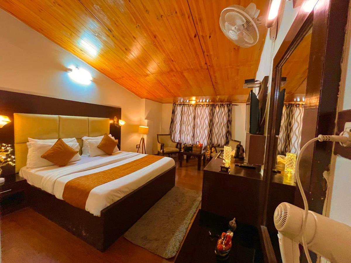 Hotel Dafodil Resort, Near Volvo Bus Stand 4*
