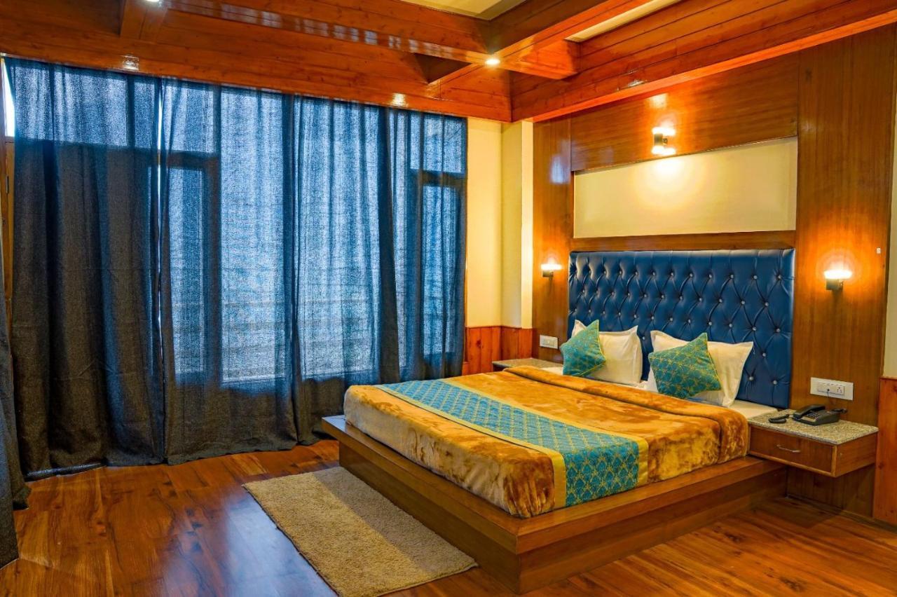 Skycity Hotel Manali (Himachal Pradesh)