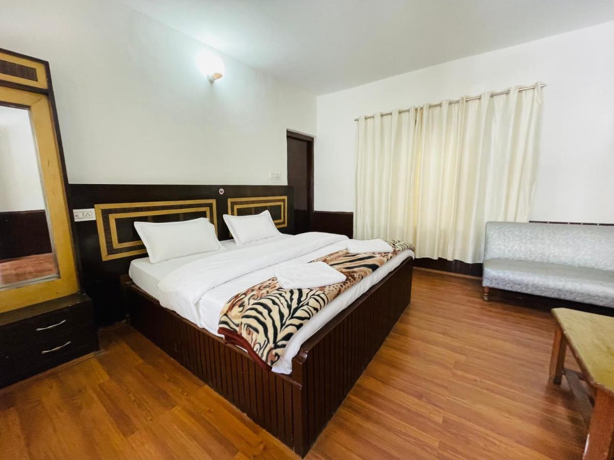 Hotel Devi Dayar