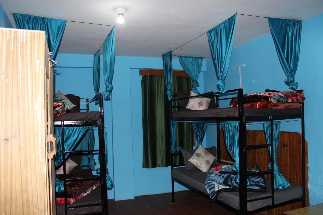 Non Stop Cafe & Guest house Manali (Himachal Pradesh)