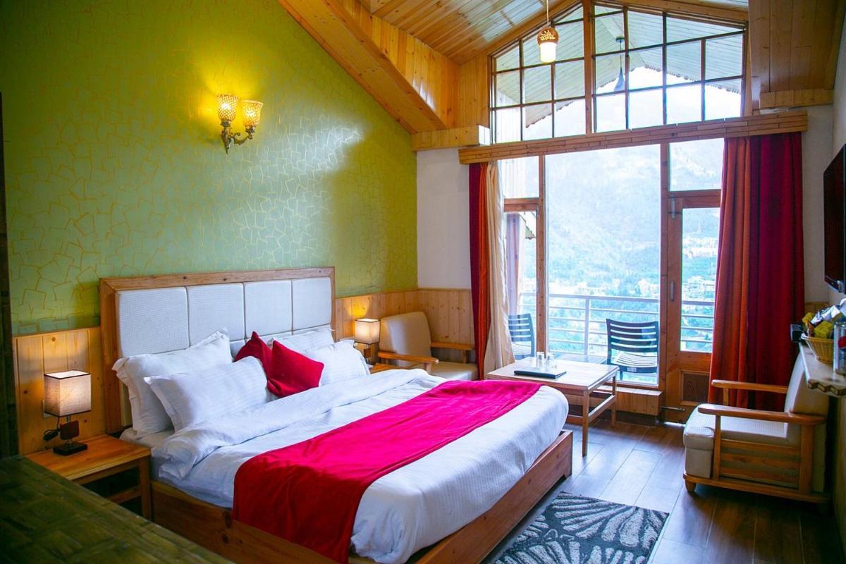 Seven Hills Hotel Manali (Himachal Pradesh)