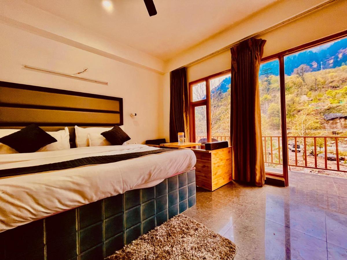 Happy Valley Riverside Resort, - Of The Year 4* Manali (Himachal Pradesh)