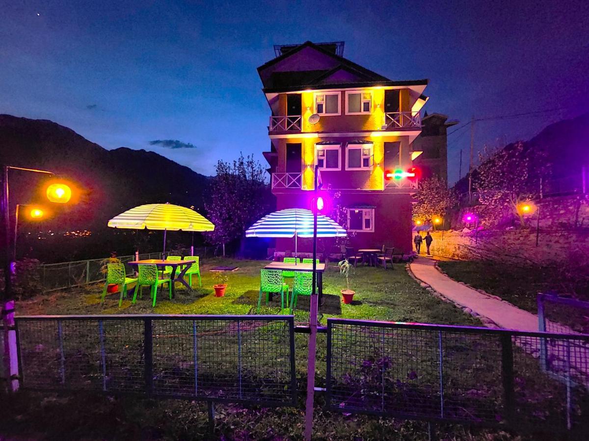 Hotel Luxury Planet Manali (Himachal Pradesh)