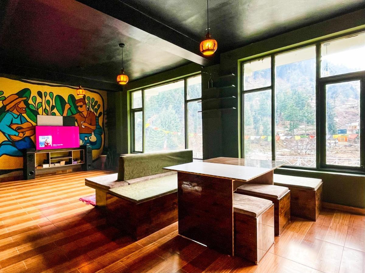 The Deephill Vivid Guest house Manali (Himachal Pradesh)