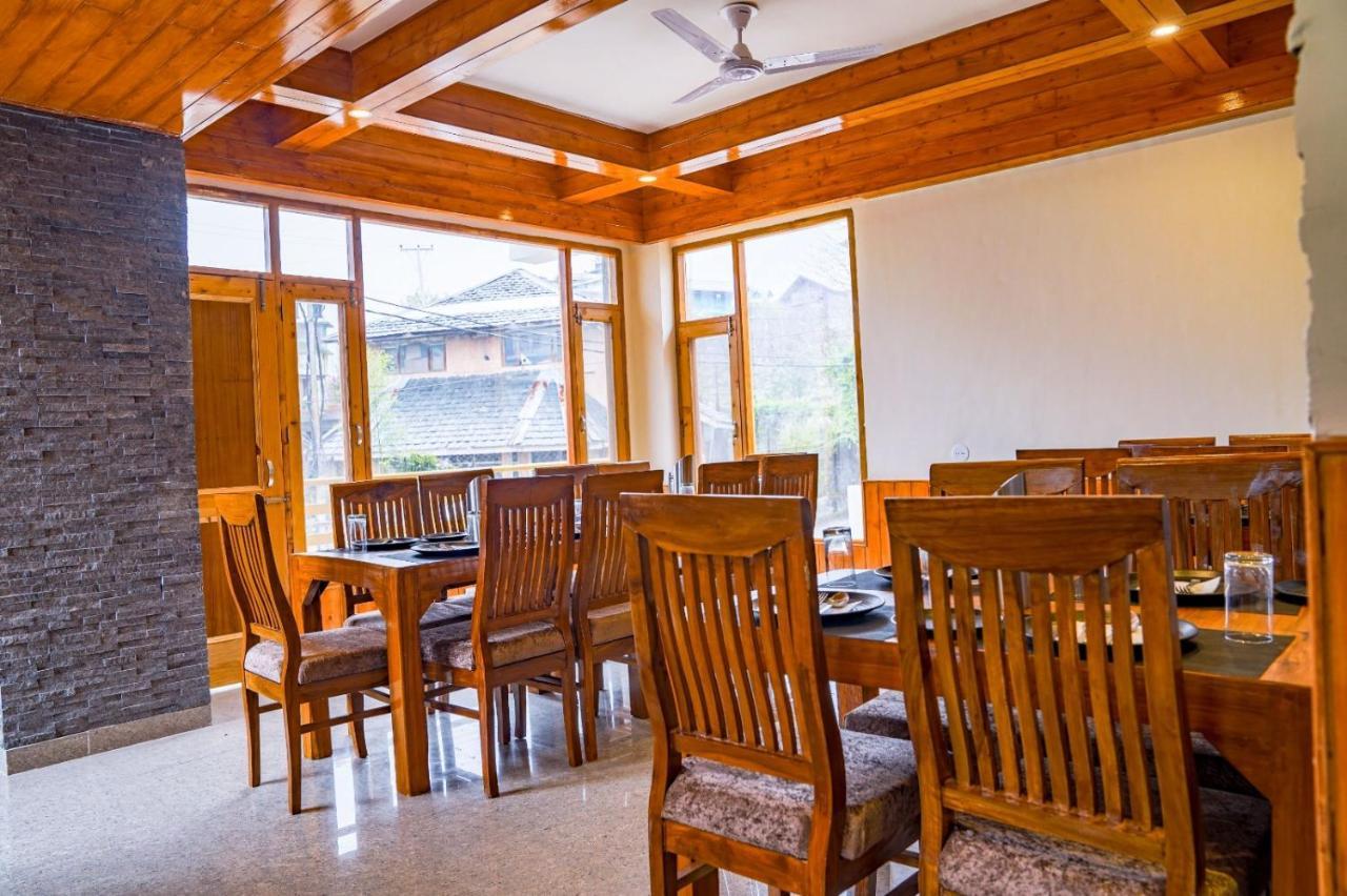 Hotel Skycity Manali (Himachal Pradesh)