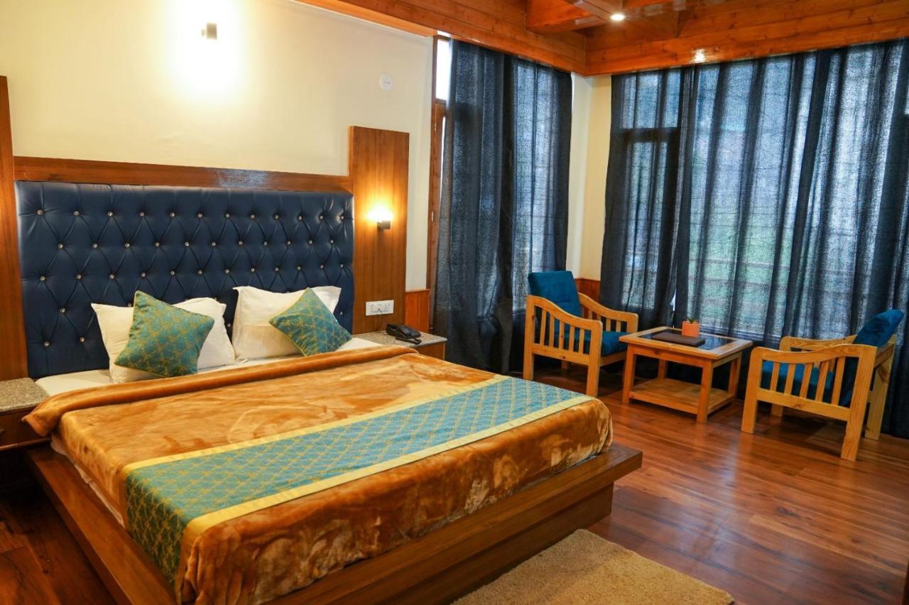 Hotel Skycity Manali (Himachal Pradesh)