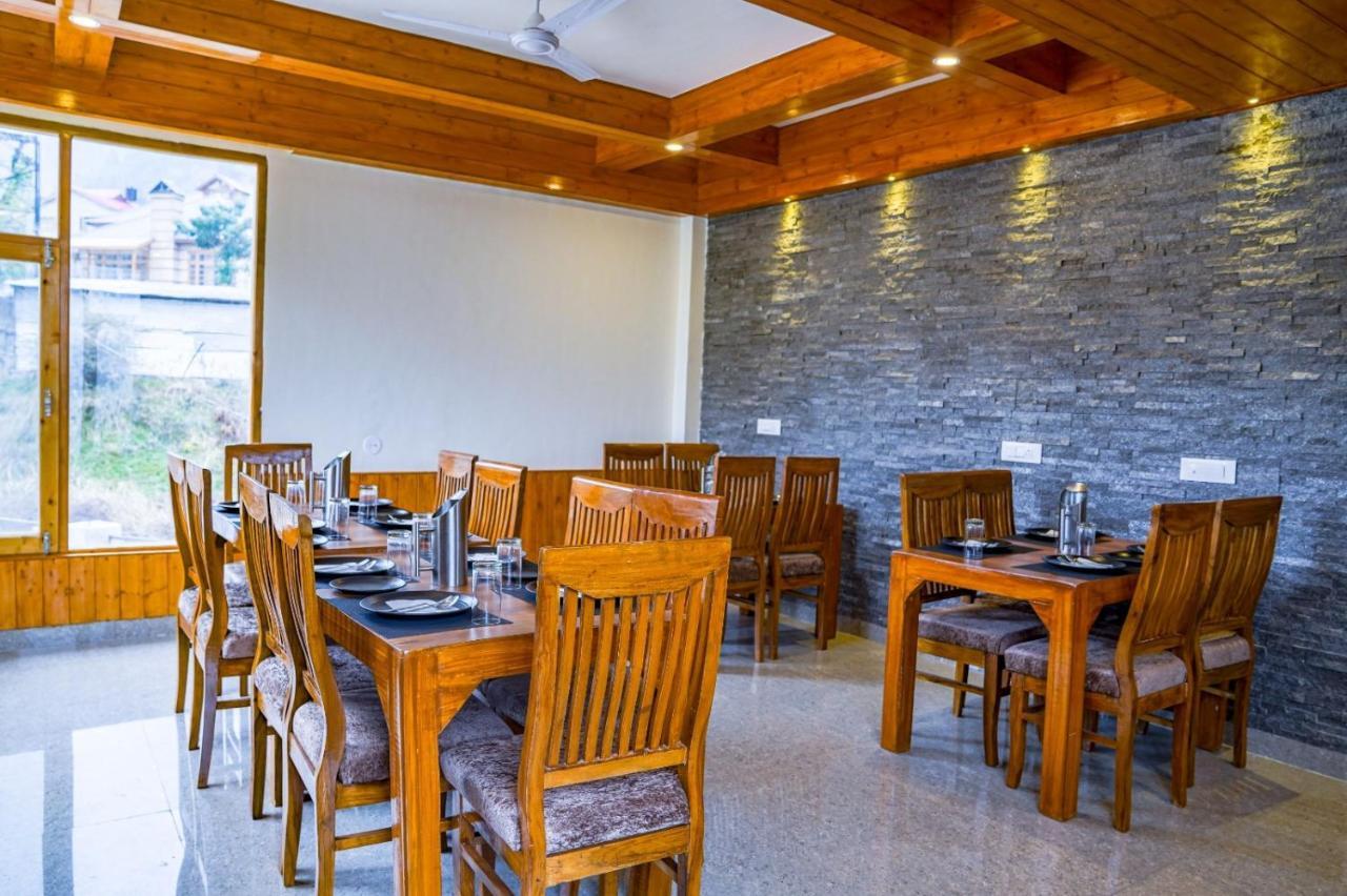 Hotel Skycity Manali (Himachal Pradesh)