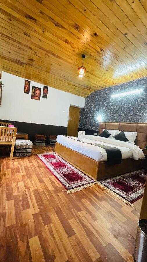 New Hilltop * Manali (Himachal Pradesh)