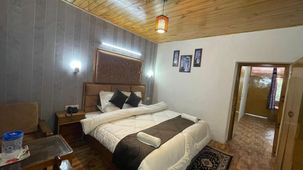 New Hilltop * Manali (Himachal Pradesh)