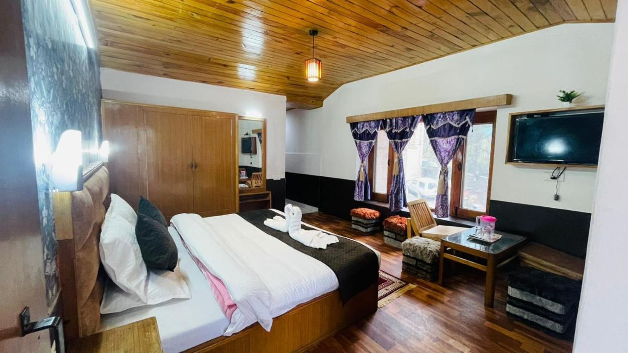 New Hilltop Apartment *