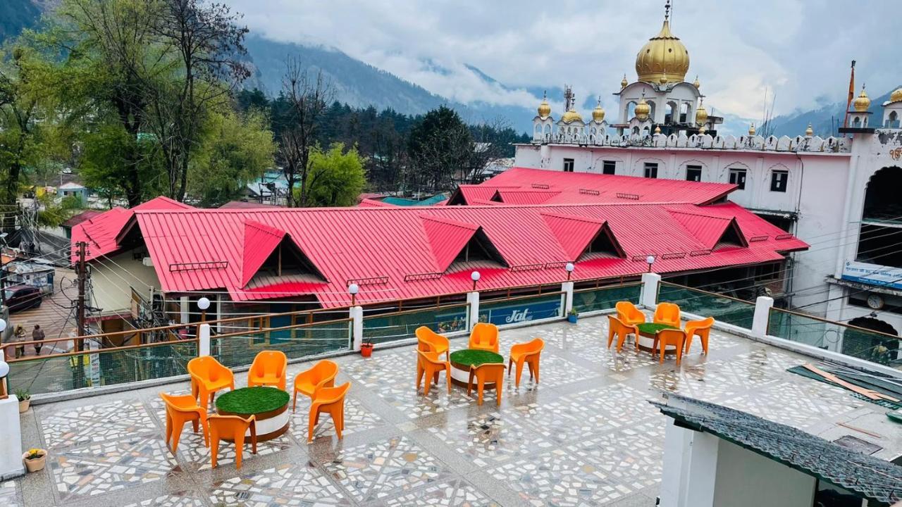 New Hilltop * Manali (Himachal Pradesh)