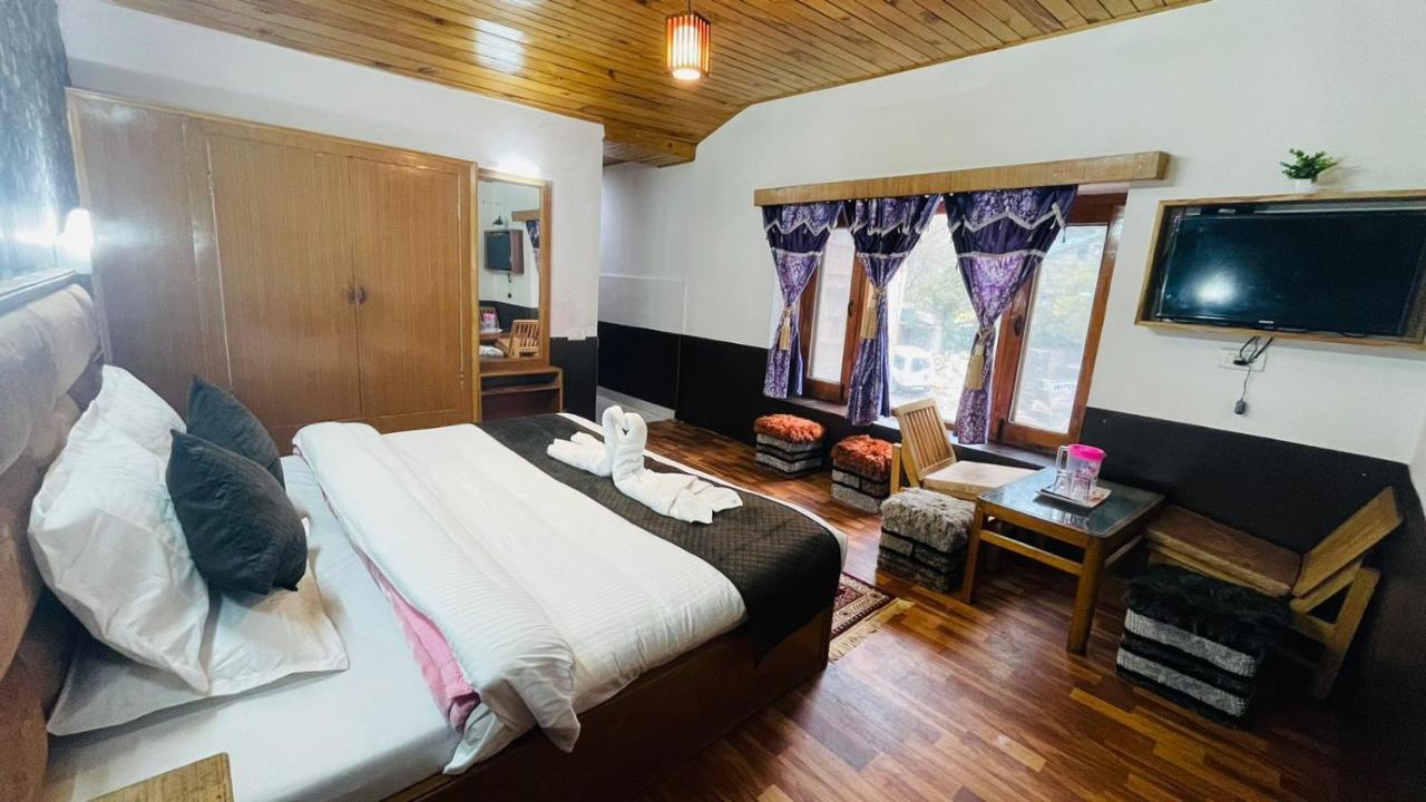 New Hilltop Apartment *