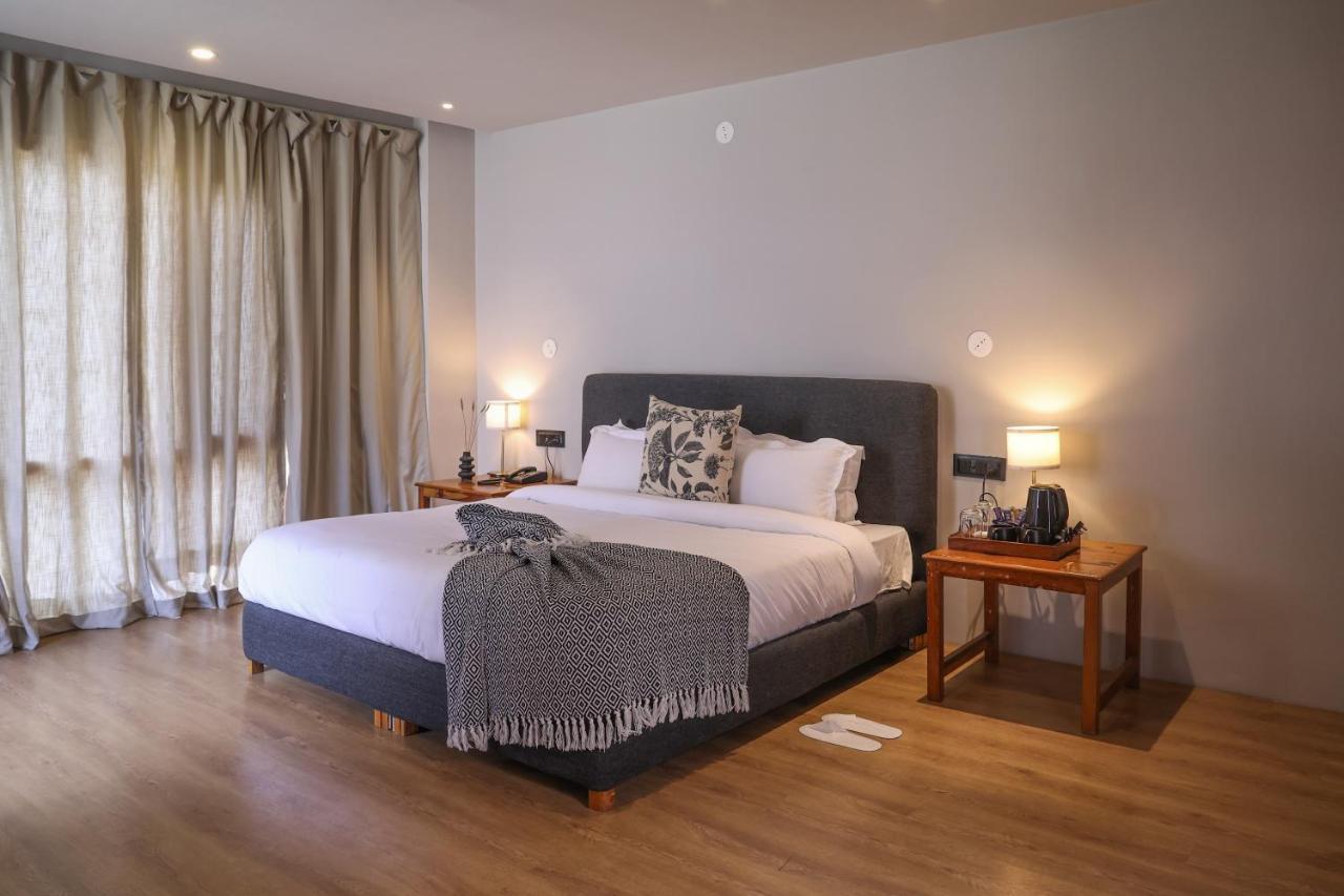 Warehouse X Poshtel Hotel Manali (Himachal Pradesh)