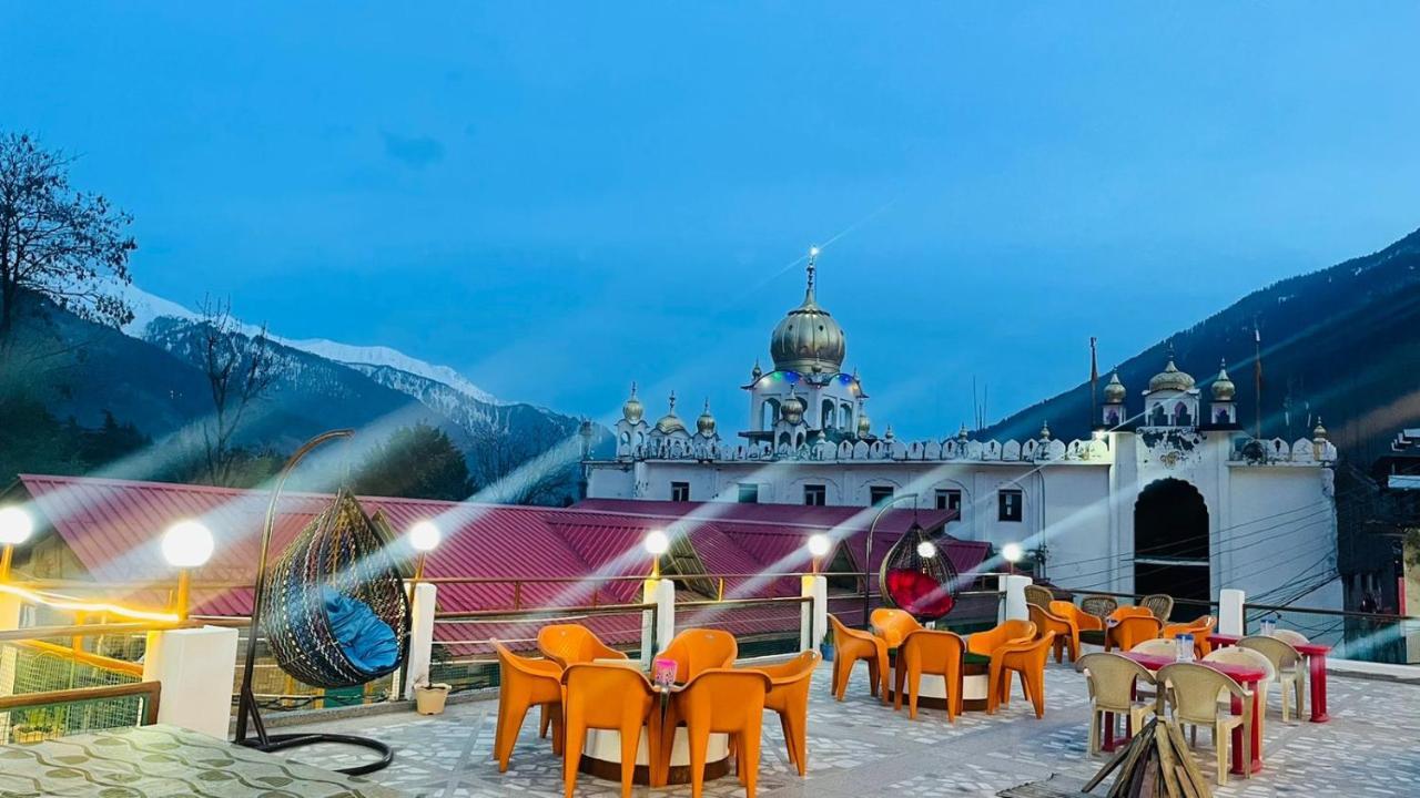 Hotel Hilltop At Mall Road With Open Terrace 2*