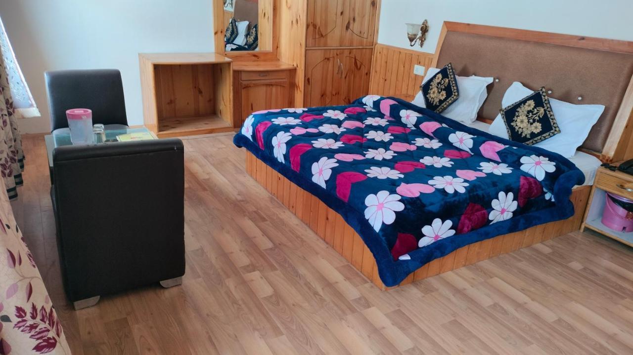 Apple Hotel