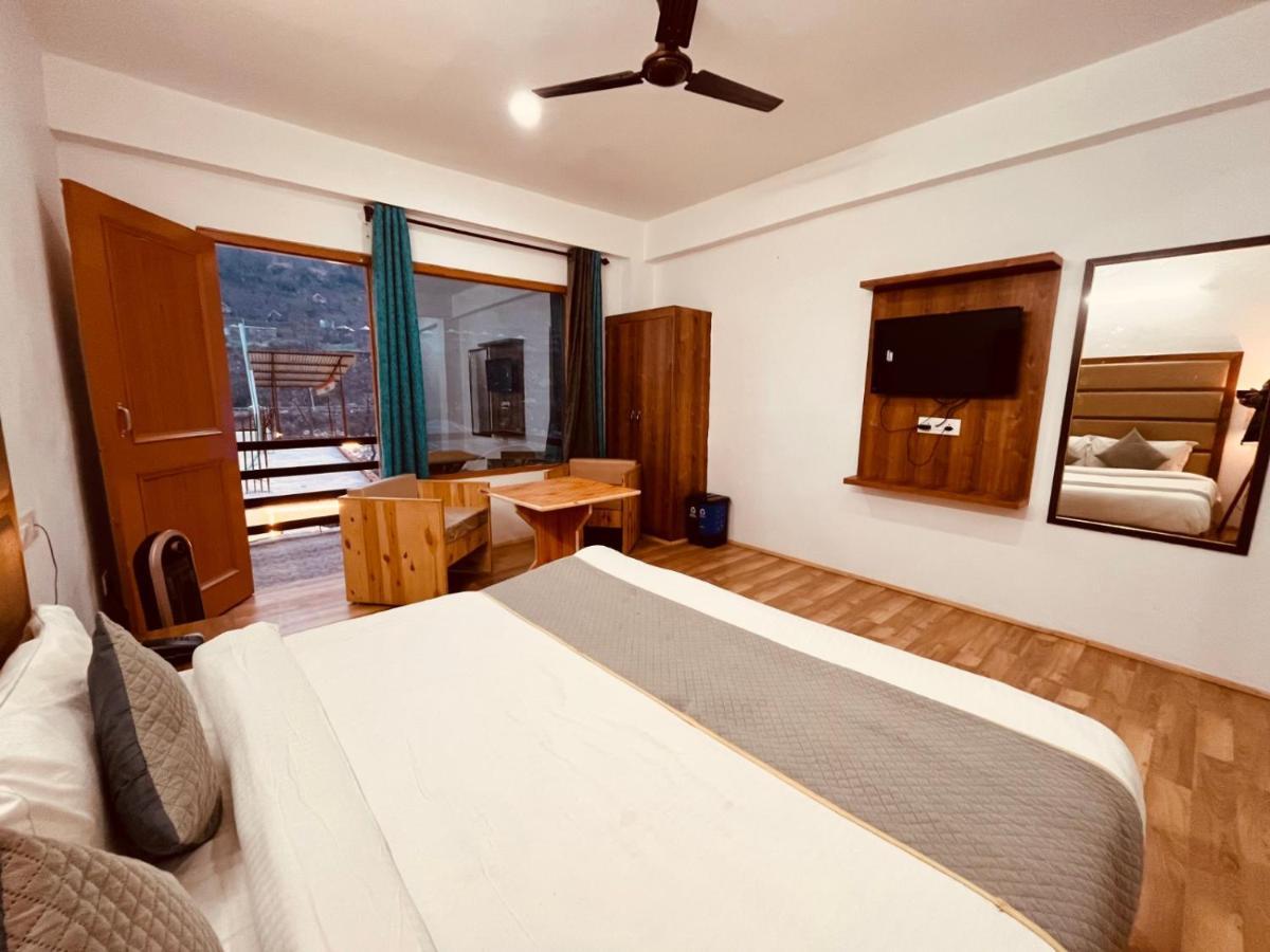 Himalayan Riverpark - A Four Star Luxury Hotel, 4*