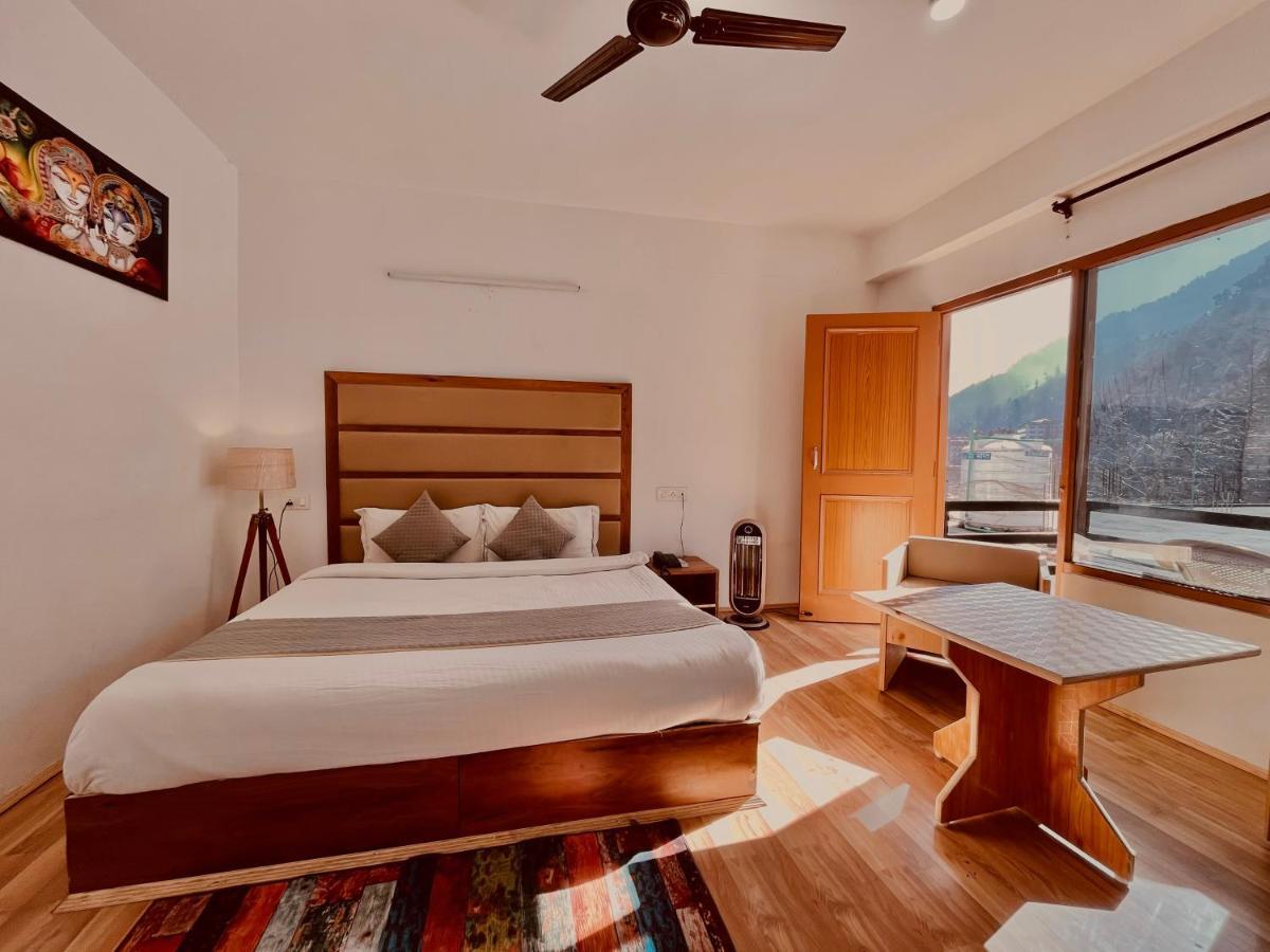 Happy Valley Riverside Resort, - Of The Year Manali (Himachal Pradesh)