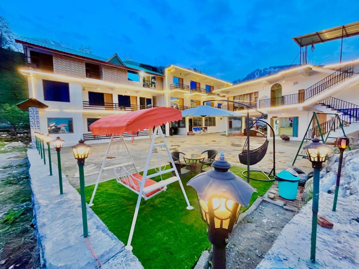 Happy Valley Riverside Resort, - Of The Year 4* Manali (Himachal Pradesh)