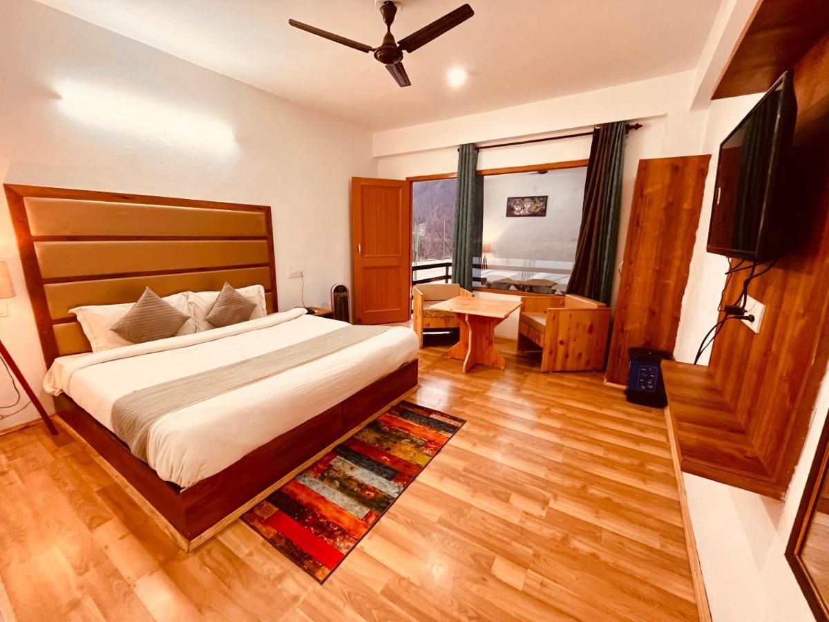 Hotel Happy Valley Riverside Resort, - Of The Year Manali (Himachal Pradesh)