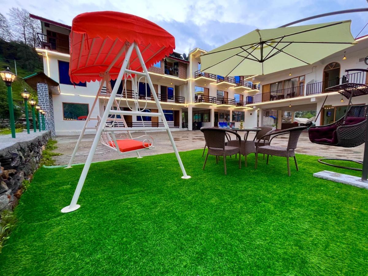 Happy Valley Riverside Resort, - Of The Year Hotel 4*