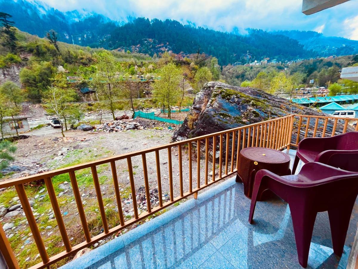 Happy Valley Riverside Resort, - Of The Year Hotel 4*