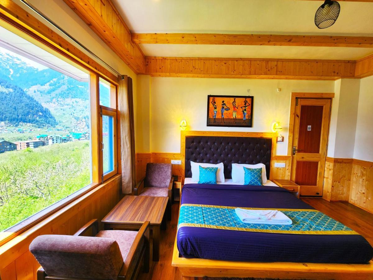 Hotel Luxury Planet Manali (Himachal Pradesh)