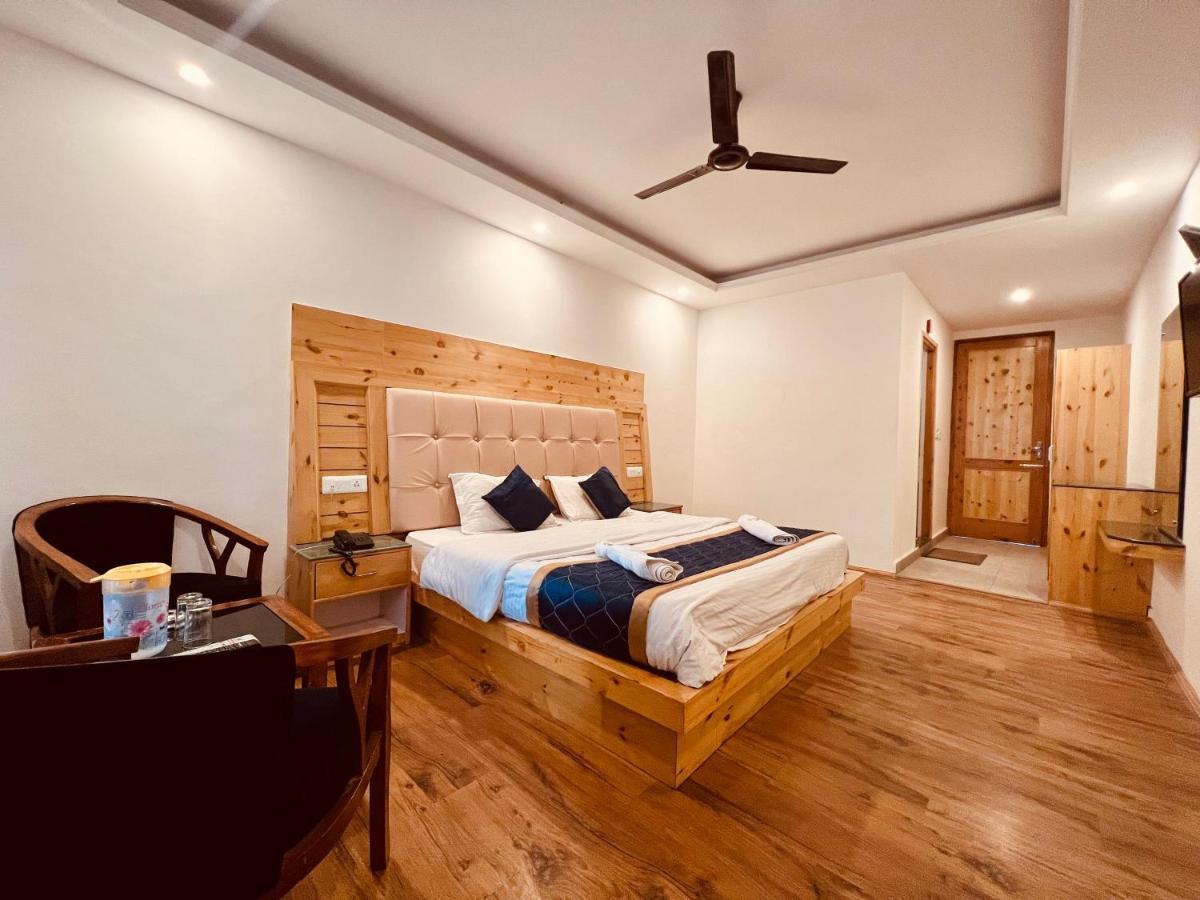 The Royal Majestic Mountain View Hotel 3*